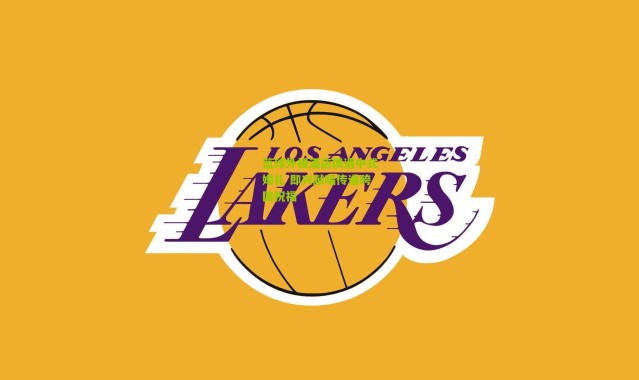 篮球外援酒店偶遇中式婚礼 即兴献唱传递跨国祝福